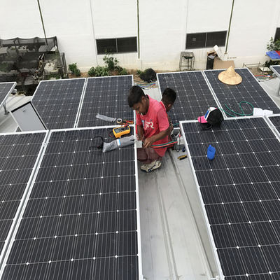 中国 72個の細胞のモノクリスタル太陽電池パネル サプライヤー