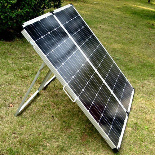屋外の黒100ワット太陽電池パネルを折る12ボルト 0